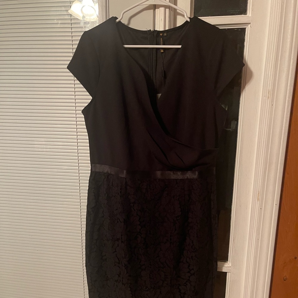 Women’s Black Dress knee length Cap Sleeves Best Offer